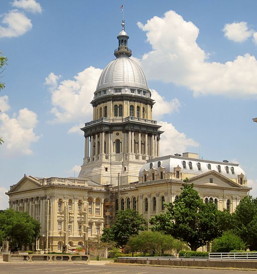 Photo of the Illinois State Capitol building